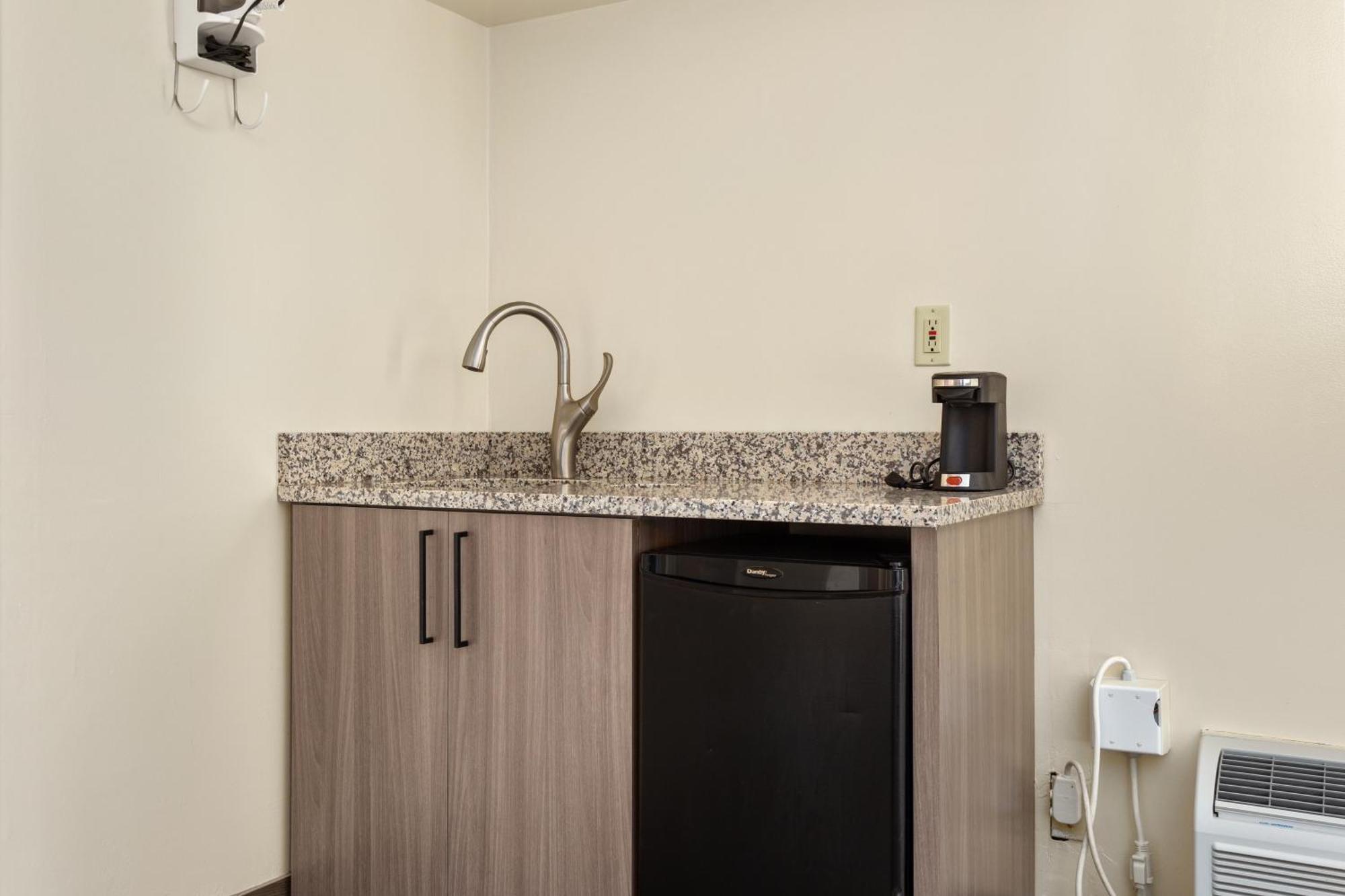 Americana Motor Inn On Boardwalk Ocean City Extérieur photo